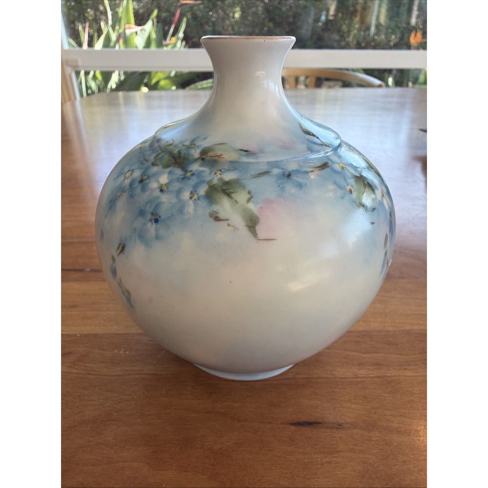 Antique Royal Austria OAEG Porcelain Vase Hand Painted Blue 5" Vase‎
